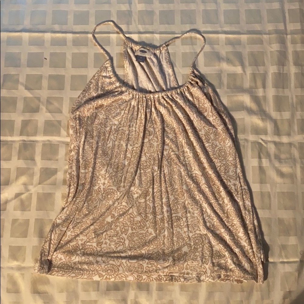 Sleeveless shirt